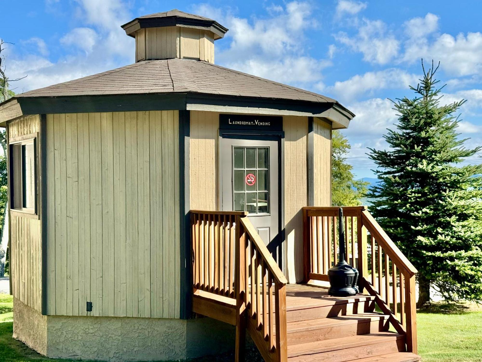 The Sugar Suite - Renovated With A View! Ac! Pool, Hot Tub, Sauna, Gym, Ev Sugar Mountain Luaran gambar