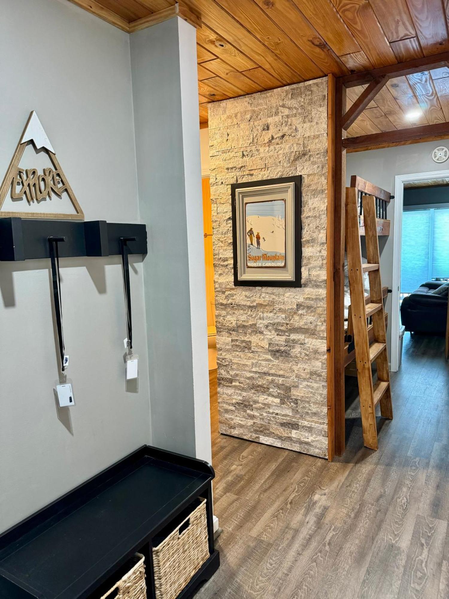 The Sugar Suite - Renovated With A View! Ac! Pool, Hot Tub, Sauna, Gym, Ev Sugar Mountain Luaran gambar